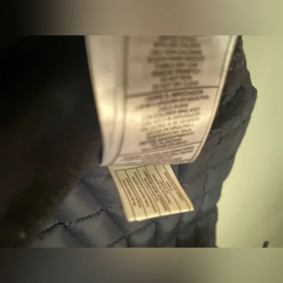 Reebok Navy Quilted Jacket L/G ( 14-16) - Picture 8 of 16